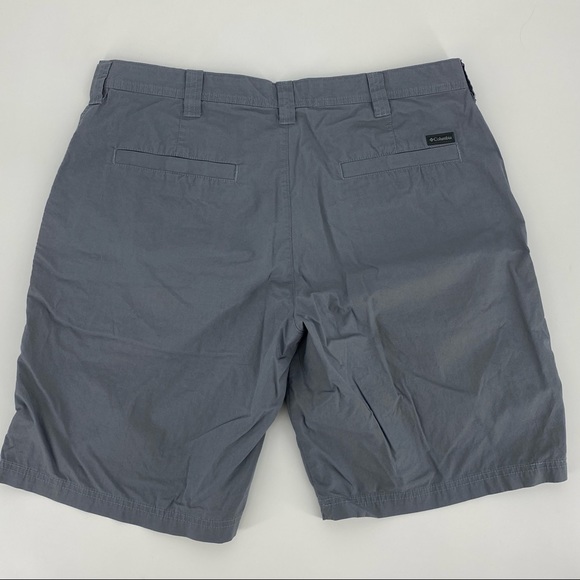 Columbia Men's Grey Washed Out Shorts Size 36 - Picture 3 of 6